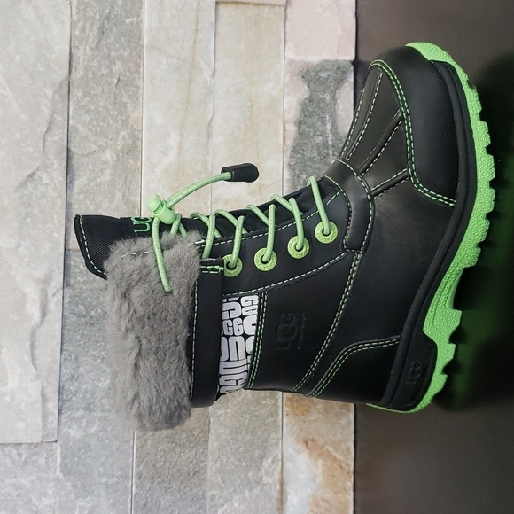 UGG Kids Butte II Cwr Snow Boot - Picture 8 of 11